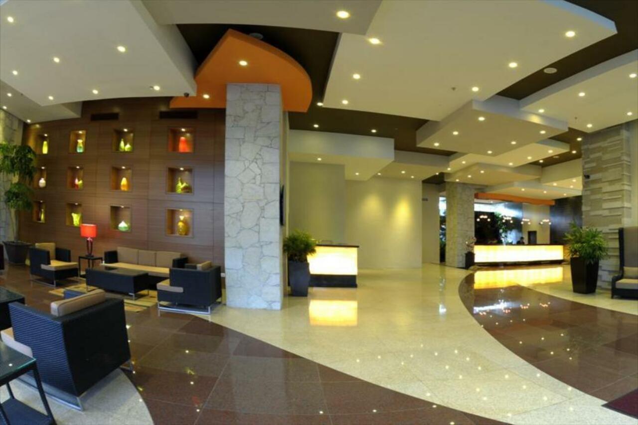 Hock Lee Hotel & Residences Кучінг Екстер'єр фото