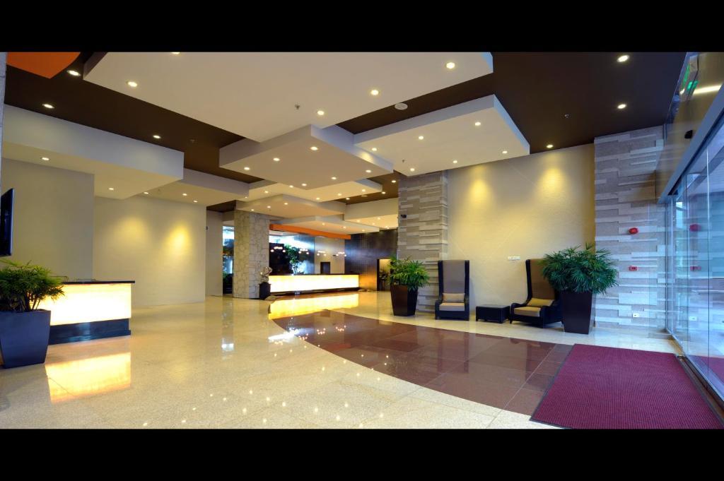 Hock Lee Hotel & Residences Кучінг Екстер'єр фото